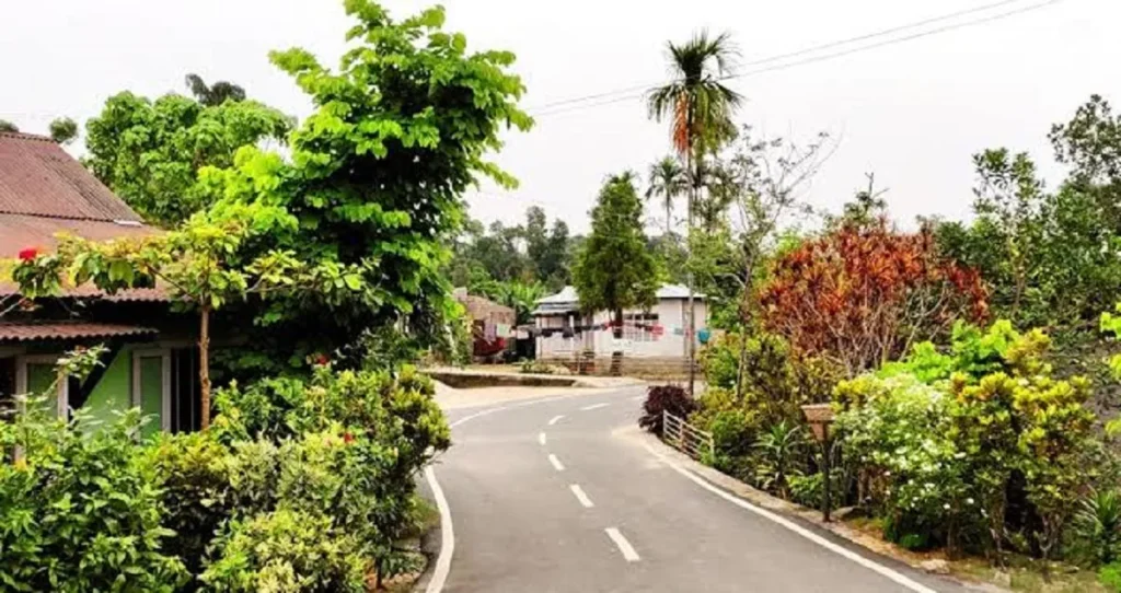 Book Now and See Mawlynnong Village During NorthEast Honeymoon Package