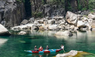 Book Now and See Umngot River During NorthEast Honeymoon Package