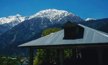 best resort for Sangla valley holiday tour