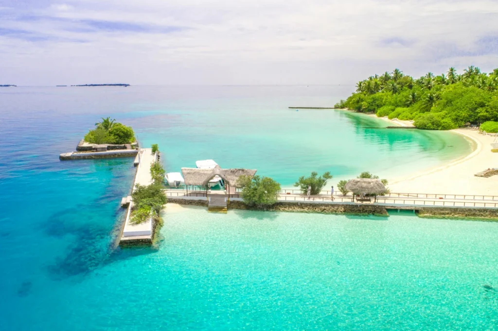 book your honeymoon trip to maldives