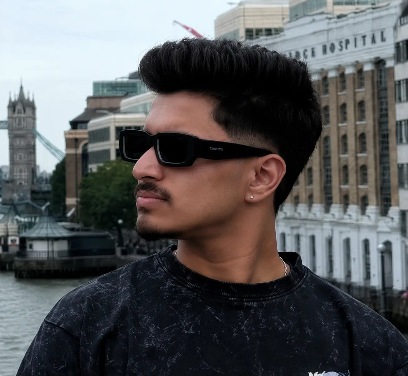 Aryan Moved to UK via WanderOnClick